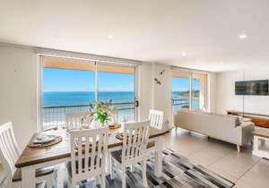 Craigmore Penthouse - Endless Ocean Views