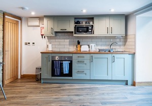 CROSS HOUSE STUDIO Dog Friendly Stone Barn Conversion in the Heart of Warkworth