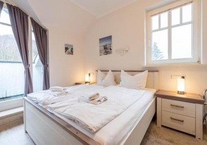 Dünenpark Binz - Komfortplus Ferienwohnung mit 2 Schlafzimmern und Balkon im Dachgeschoss 009