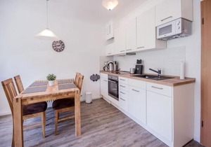 Dünenpark Binz - Komfortplus Ferienwohnung mit 1 Schlafzimmer und Balkon im Dachgeschoss 295