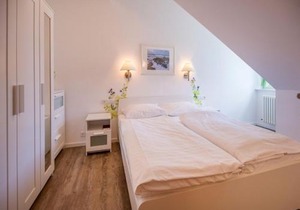 Dünenpark Binz - Komfortplus Ferienwohnung mit 1 Schlafzimmer und Balkon im Dachgeschoss 295