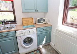 DALE VIEW COTTAGE, pet friendly, with open fire in Allendale