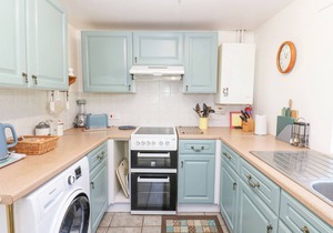 DALE VIEW COTTAGE, pet friendly, with open fire in Allendale