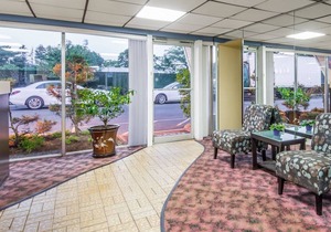 Days Inn by Wyndham Hicksville Long Island