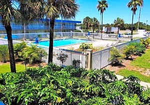Days Inn by Wyndham Titusville Kennedy Space Center