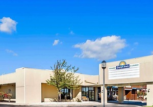Days Inn by Wyndham Henrietta/Rochester Area