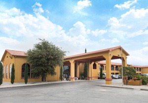 Days Inn by Wyndham Carlsbad