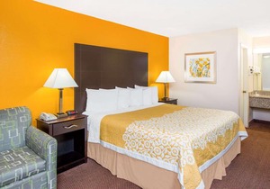 Days Inn by Wyndham Calvert City
