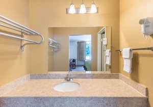 Days Inn by Wyndham Clanton Al