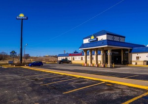 Days Inn by Wyndham Clinton