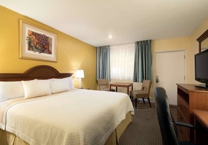 Days Inn by Wyndham Dover