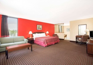 Days Inn by Wyndham Easley West of Greenville/Clemson Area