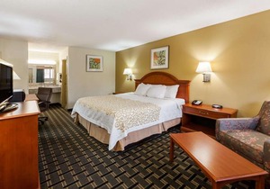 Days Inn by Wyndham Kent Akron