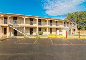Days Inn by Wyndham Market Center Dallas Love Field