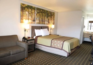 Days Inn by Wyndham Monroe