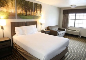 Days Inn by Wyndham Monroe
