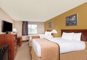 Days Inn by Wyndham Norton