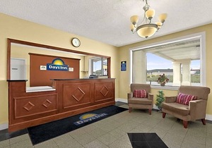 Days Inn by Wyndham Emporia