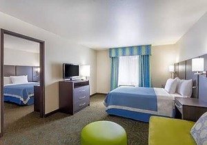 Days Inn & Suites by Wyndham East Flagstaff