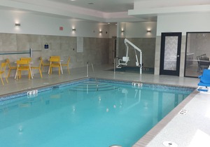 Days Inn & Suites by Wyndham Duluth by the Mall