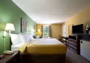 Days Inn & Suites by Wyndham Duncan/Spartanburg