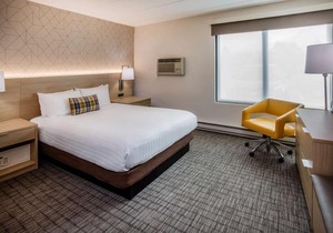 Days Inn & Suites by Wyndham Duluth by the Mall