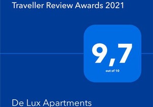 De Lux Apartments