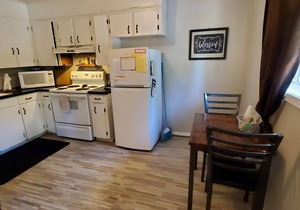 Delightful and homey - Fantastic 2br/1ba Apartment