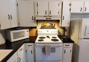 Delightful and homey - Fantastic 2br/1ba Apartment