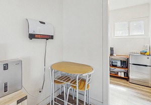 Delightful hotel with lakeview, golf, skiing, WiFi, & Netflix