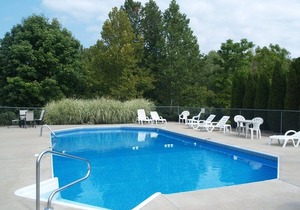 Deluxe Cabin 20 with HOT TUB Located on Patoka Lake in Southern Indiana