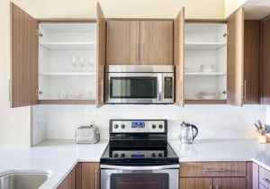 Deluxe Mountain View 1BR w/Pool + Gym, near Target + TJ, by Blueground