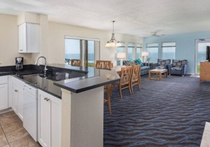 Depoe Bay Condo! Right on the Ocean! Fantastic Views! (Nights 5, 6 &7 only $50)