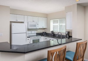 Depoe Bay Condo! Right on the Ocean! Fantastic Views! (Nights 5, 6 &7 only $50)