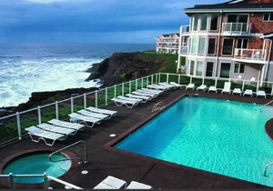 Depoe Bay Condo! Right on the Ocean! Fantastic Views! (Nights 5, 6 &7 only $50)