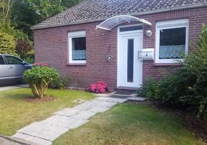 "Die Schönsten Tage mit dem Hund "Ferienhaus " im Kurpark Hage-Berum " Nordseeküste"