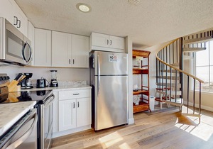 Direct gulf front condo with pools, hot tubs & central AC
