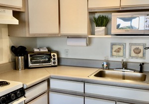 Direct Sound Water View and Beach Access WiFi Kitchen Pool