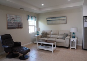 Directly on the Key w/Private entry to Englewood Beach and Bayside views! Unit A