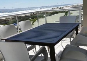 Dolphin Beach Apartment