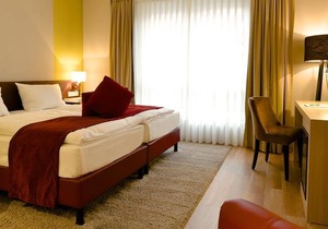 Double room "Beerenauslese", shower, toilet - Weinhotel Kaisergarten