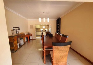 Double Room in cosy Guesthouse, one of the select guesthouses in Mahikeng ! in Mahikeng