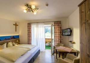 Double room with balcony 3 - Apartments and Pension Mariandl