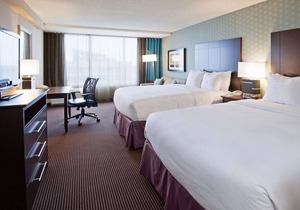 DoubleTree by Hilton Pointe Claire Montreal Airport West