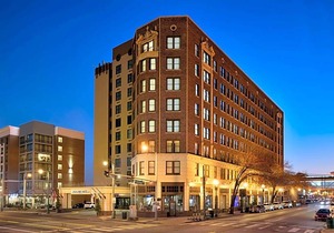 DoubleTree by Hilton Memphis Downtown