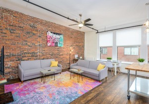Downtown Bangor Luxury Apartment