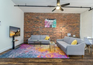 Downtown Bangor Luxury Apartment