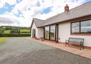 Drainbyrion Farm House