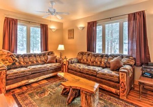 Drake Home on Big Thompson River - 3 Mi to Estes!