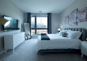 Dreamy Lux Apt w/ Parking & Gym | Downtown at Yale
